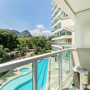 Suite Pool View