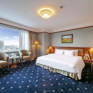 Standard Queen Suite