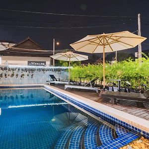 Vplus Hotel