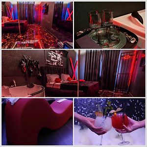 Romeo Nights - Love Rooms - Adults Only