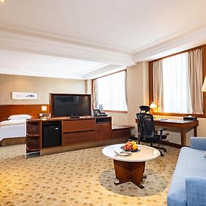 Executive King Suite