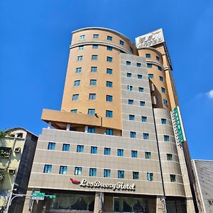 Via Hotel Breeze