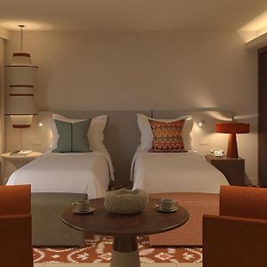 Essential Twin Room