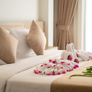 Deluxe Double or Twin Room City View