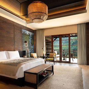 One-Bedroom King Suite