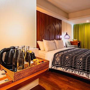 Max Happiness Room