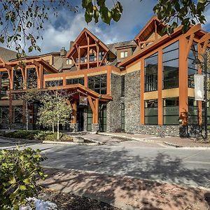 Luxury Resort 2Bedroom 2Bath Sleeps 6 945 Square Feet