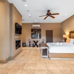 King Suite Spa Bath
