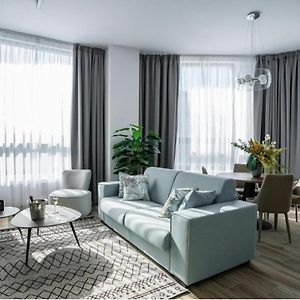 Novos Luxury Suites