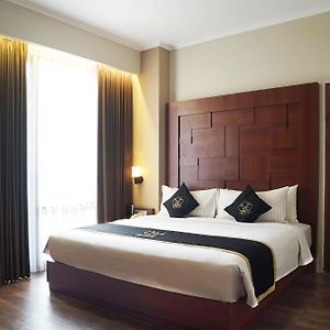 Grand Deluxe Room