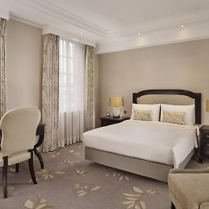 Deluxe Room Guest room 1 Queen