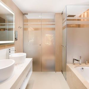 Junior Ocean Suite Top floor