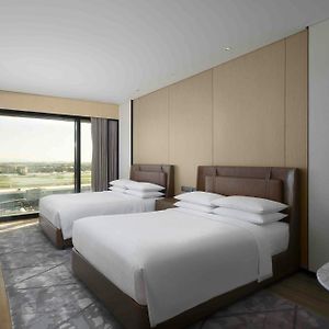Club Level Queen Room