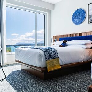 Double Room Mountain View