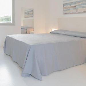 Camera piccola con letto king size