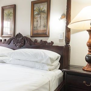 Presidential Room