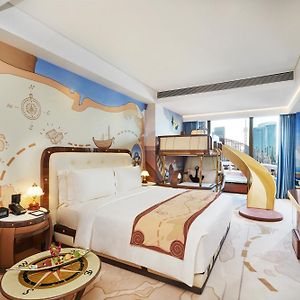 Mandarin King Room