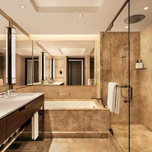 Grand Deluxe Twin Room