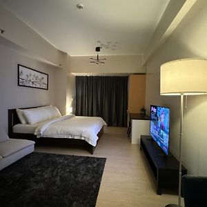 Deluxe King Studio