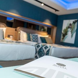 Deluxe Zimmer mit Kingsize-Bett