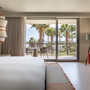 Premium King Room
