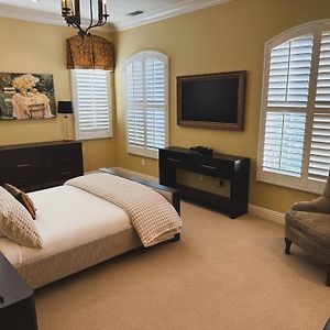 Villa Arden Hills