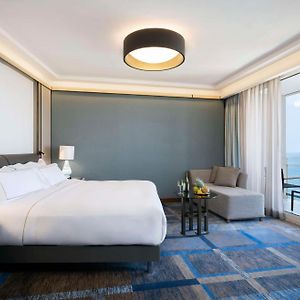Premium King Studio Sea View
