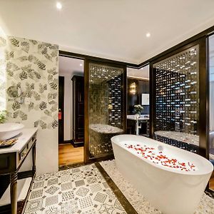 Large Double or Twin Room