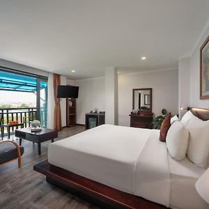 Double or Twin Room Balcony