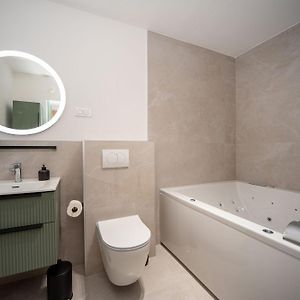 Double Room Spa Bath