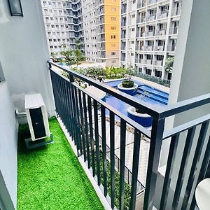 One-Bedroom Apartment Pool View
