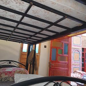 Chambre Budgétée Lit King-Size