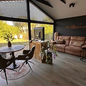 B&B Het Duinhuisje Met Jacuzzi, Gratis Parkeren, 2 Fietsen Te Leen, Airco