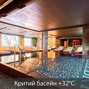 Twins Hotel & Spa