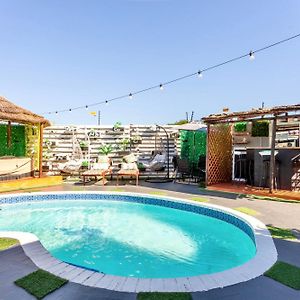 Caline Vip Luxury Jacuzzi &, Swimming Pool Mews