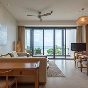 Two-Bedroom Apartment Sea View