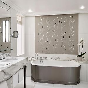 Junior Prestige Suite