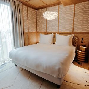 Camera con letto king size