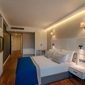 Family Suite Double Bed Sofa Bed City View or Non-Smoking