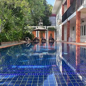 Lavender Angkor Boutique