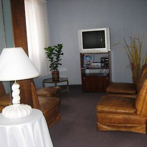 Hotel Corona
