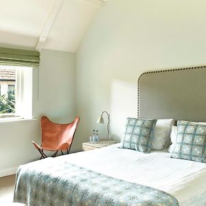 Medium Room