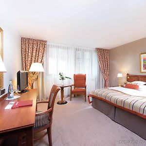 Superior Zimmer mit Kingsize-Bett