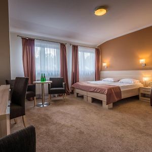 Pokój czteroosobowy "Premium" z 2 sypialniami