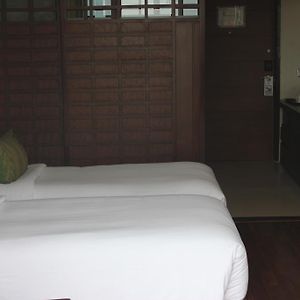 Deluxe Double Room Two Double Beds Non-Smoking