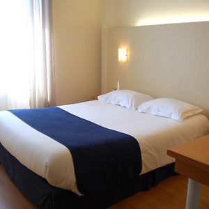 Standard Double Room 1 Street Side