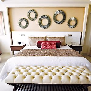 Luxury Suite Terrace Jacuzzi