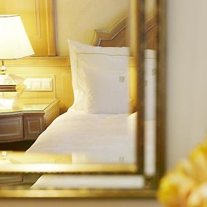 Deluxe Zimmer mit Kingsize-Bett