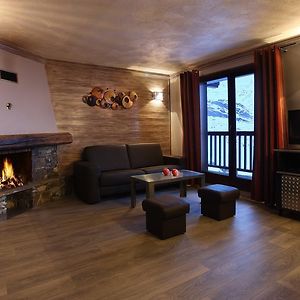 Appartement à 3 Chambres à Coucher