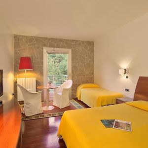 Camera con letto king size